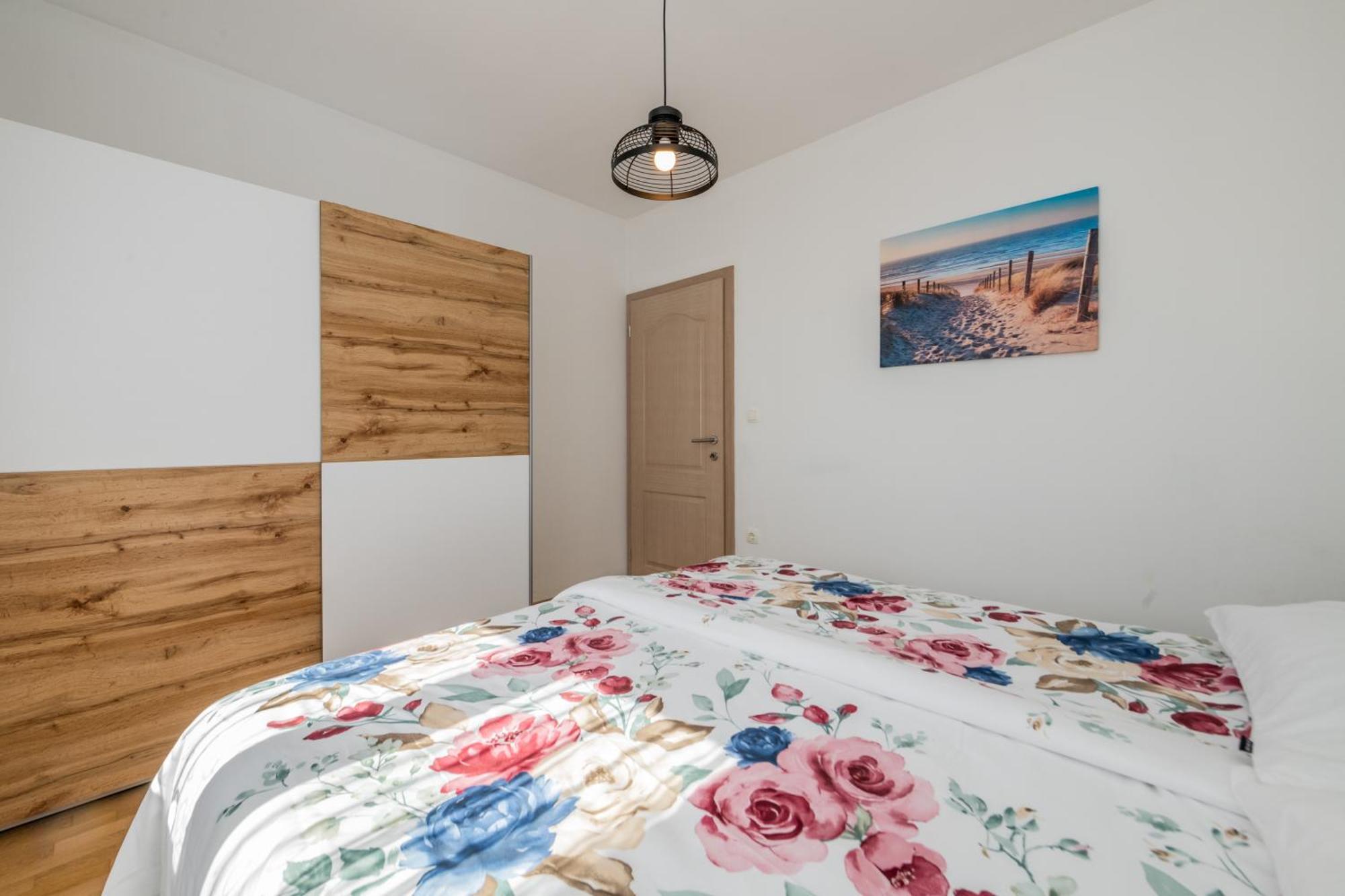 Sun Island Apartment Trogir Zewnętrze zdjęcie