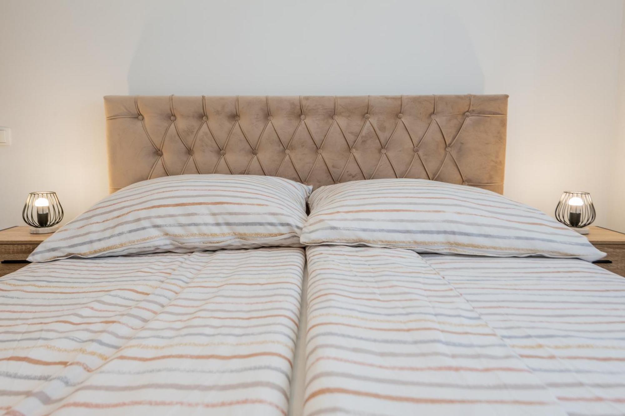 Sun Island Apartment Trogir Zewnętrze zdjęcie